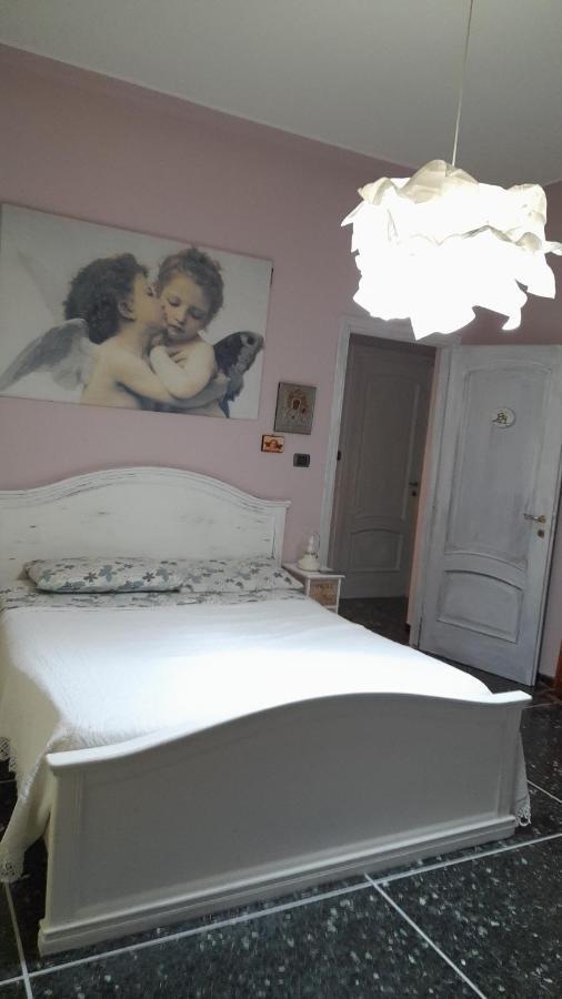 The Giaggiolo'S House Apartment Serra Ricco Luaran gambar