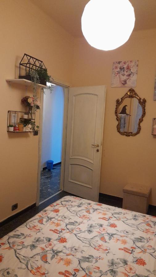 The Giaggiolo'S House Apartment Serra Ricco Luaran gambar